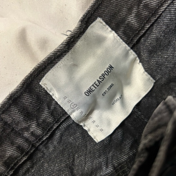 One teaspoon shorts - Picture 4 of 4